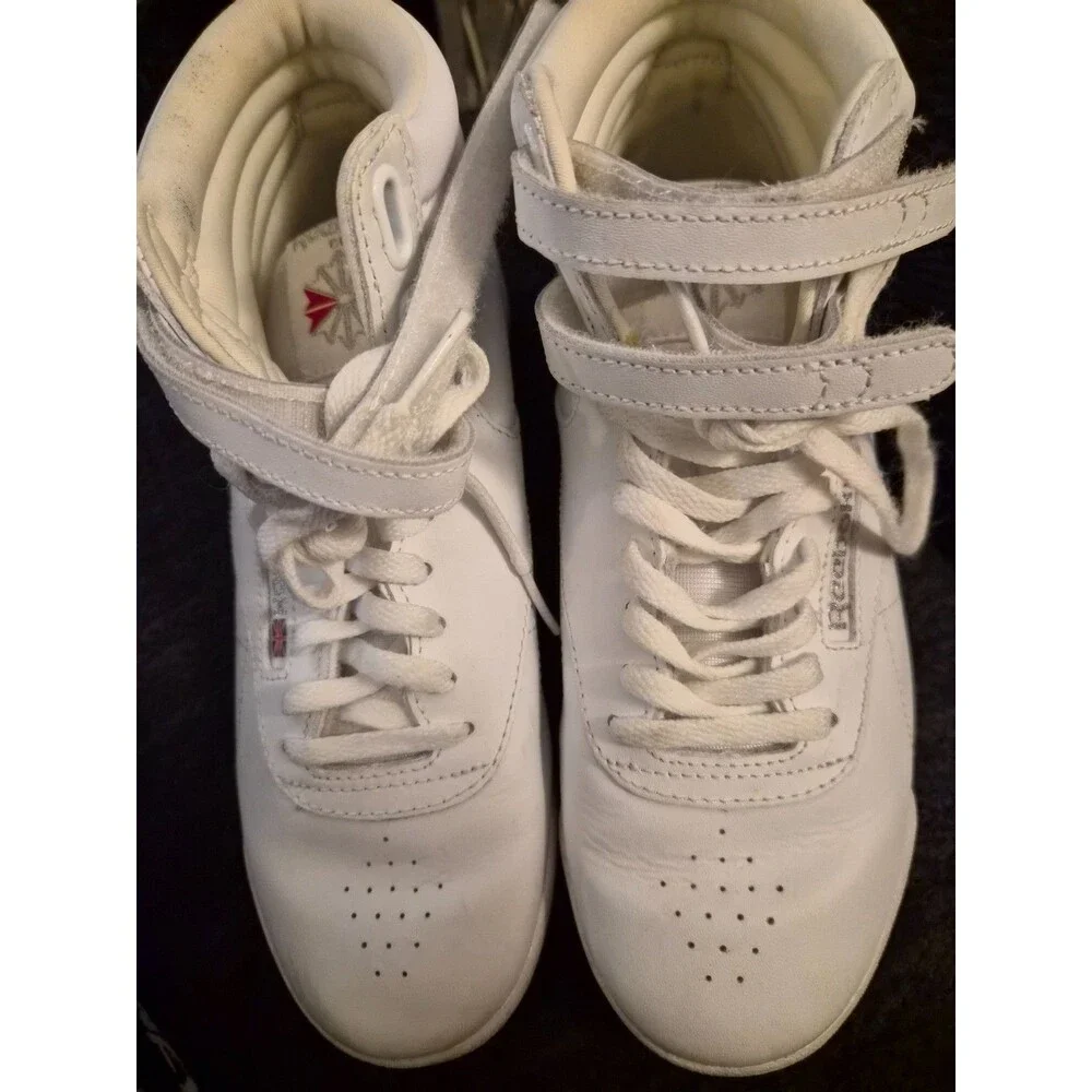 Reebok Classic High Top Shoes White Women’s Size 4.5 Good Condition!